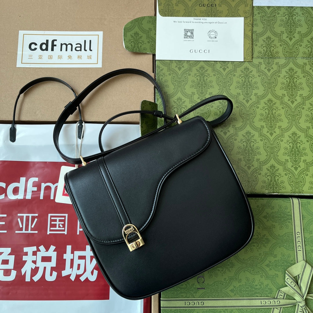 乗馬スタイル ショルダーバッグ 21インチ ブラック カーフスキン ゴールド金具