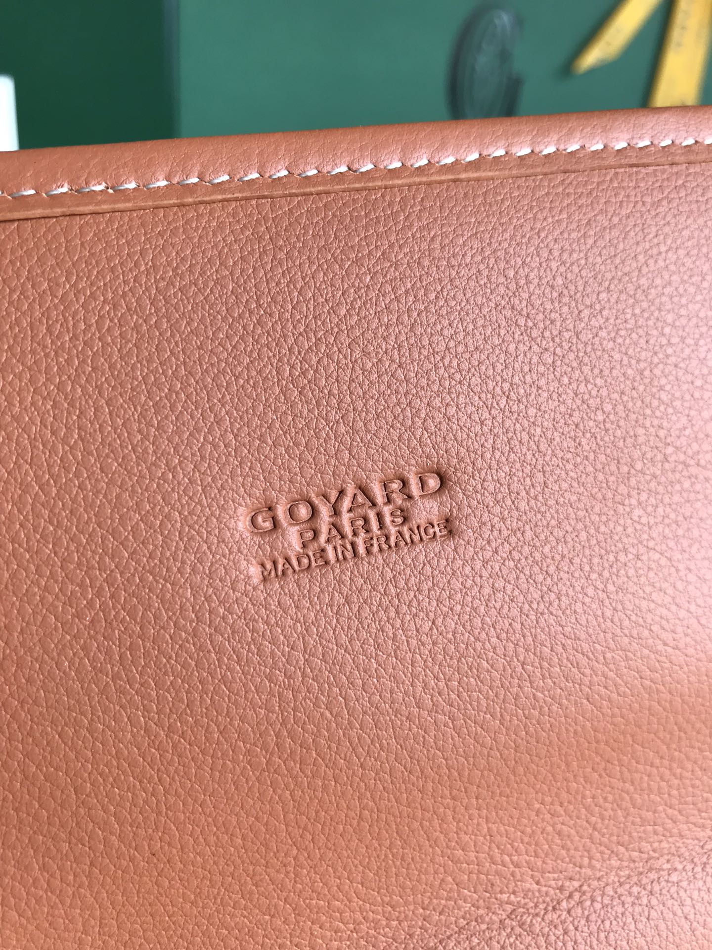 SAC À DOS SAINT LÉGER 35 EN TOILE GOYARDINE MARRON ET CUIR DE VEAU AVEC PATCH CARTOON