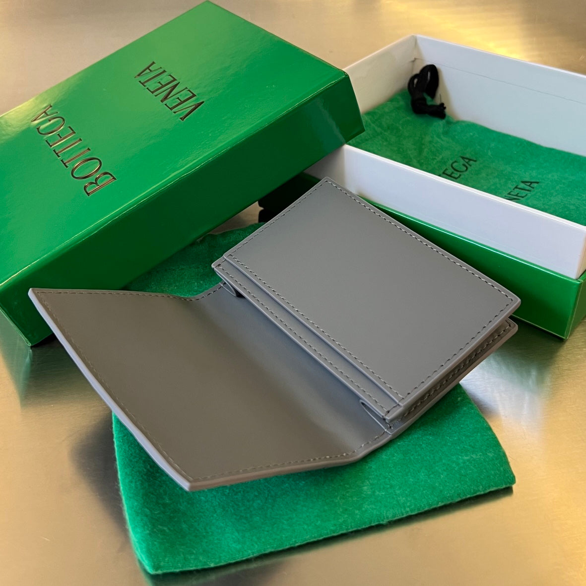 ÉTUI POUR CARTES EN CUIR DE VEAU GRIS INTRECCIATO BUSINESS 11