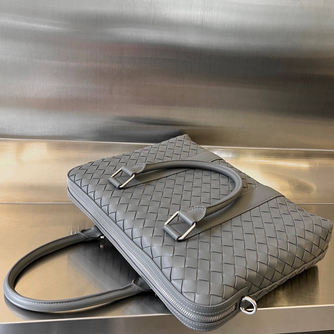 SERVIETTE SLIM INTRECCIATO 36 EN CUIR DE VEAU GRIS