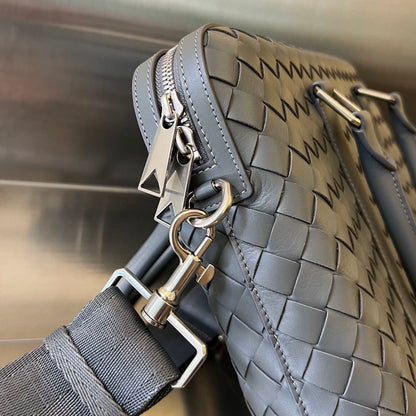 SERVIETTE SLIM INTRECCIATO 36 EN CUIR DE VEAU GRIS