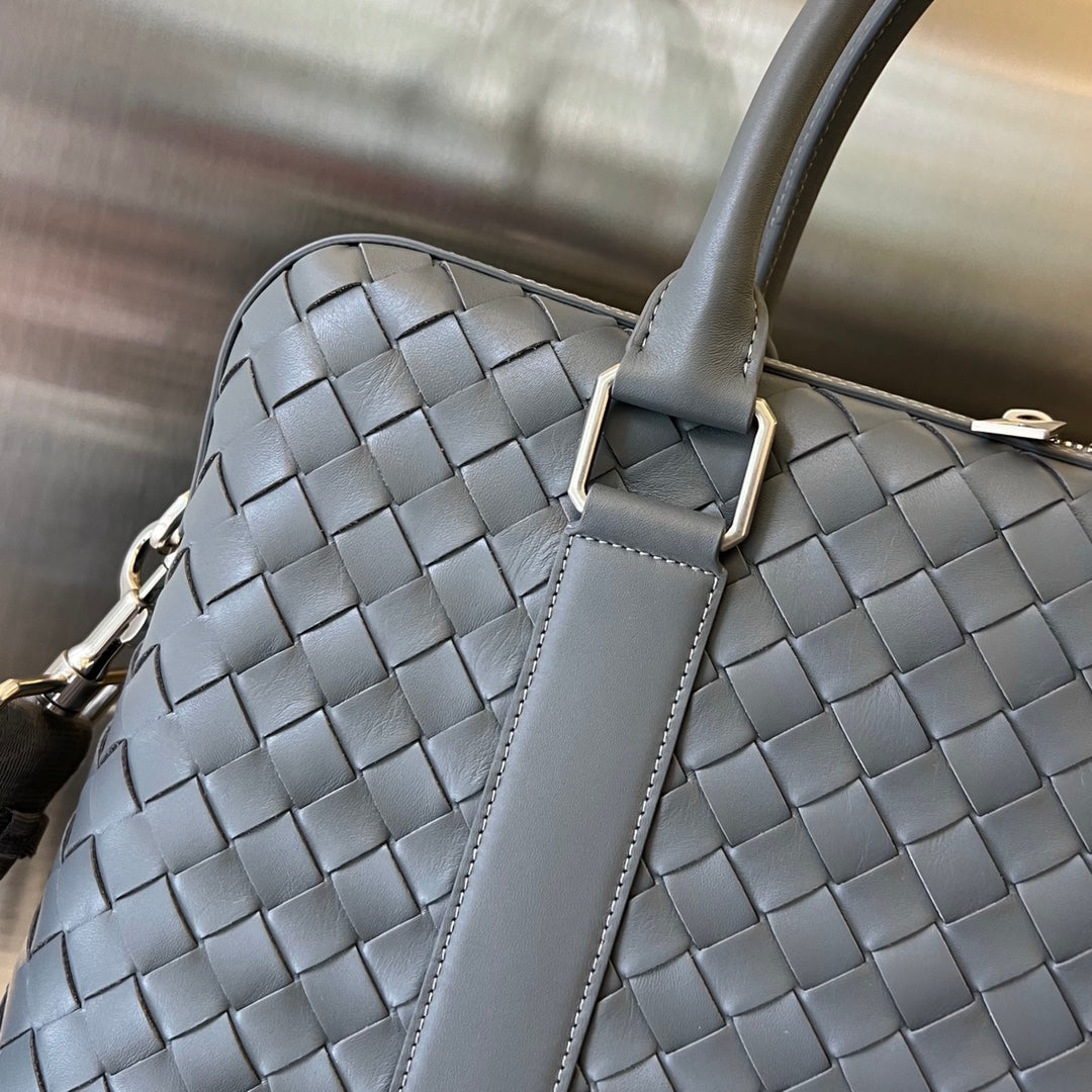 SERVIETTE SLIM INTRECCIATO 36 EN CUIR DE VEAU GRIS
