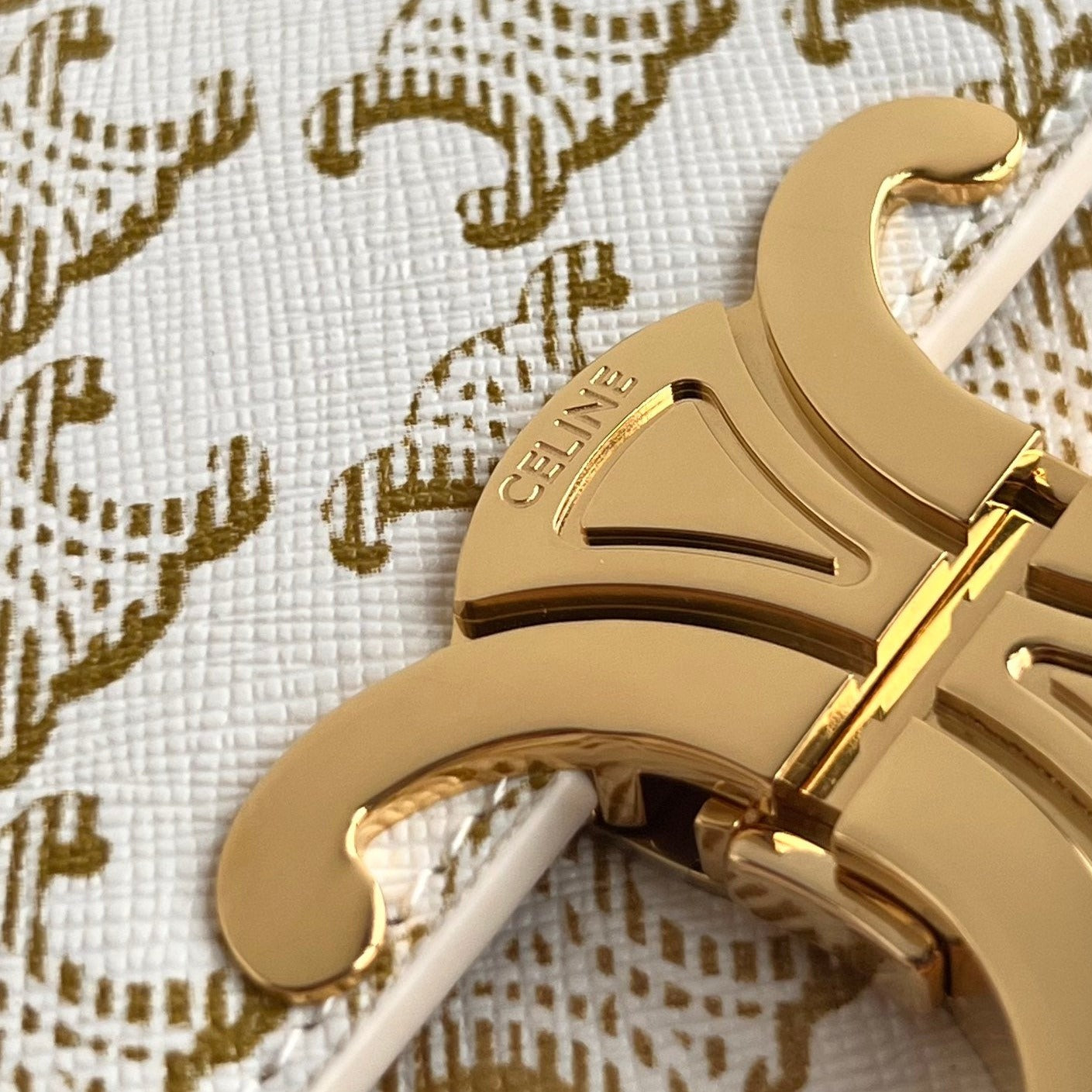 TRIOMPHE 20 CUIR DE VEAU MOTIF BLANC