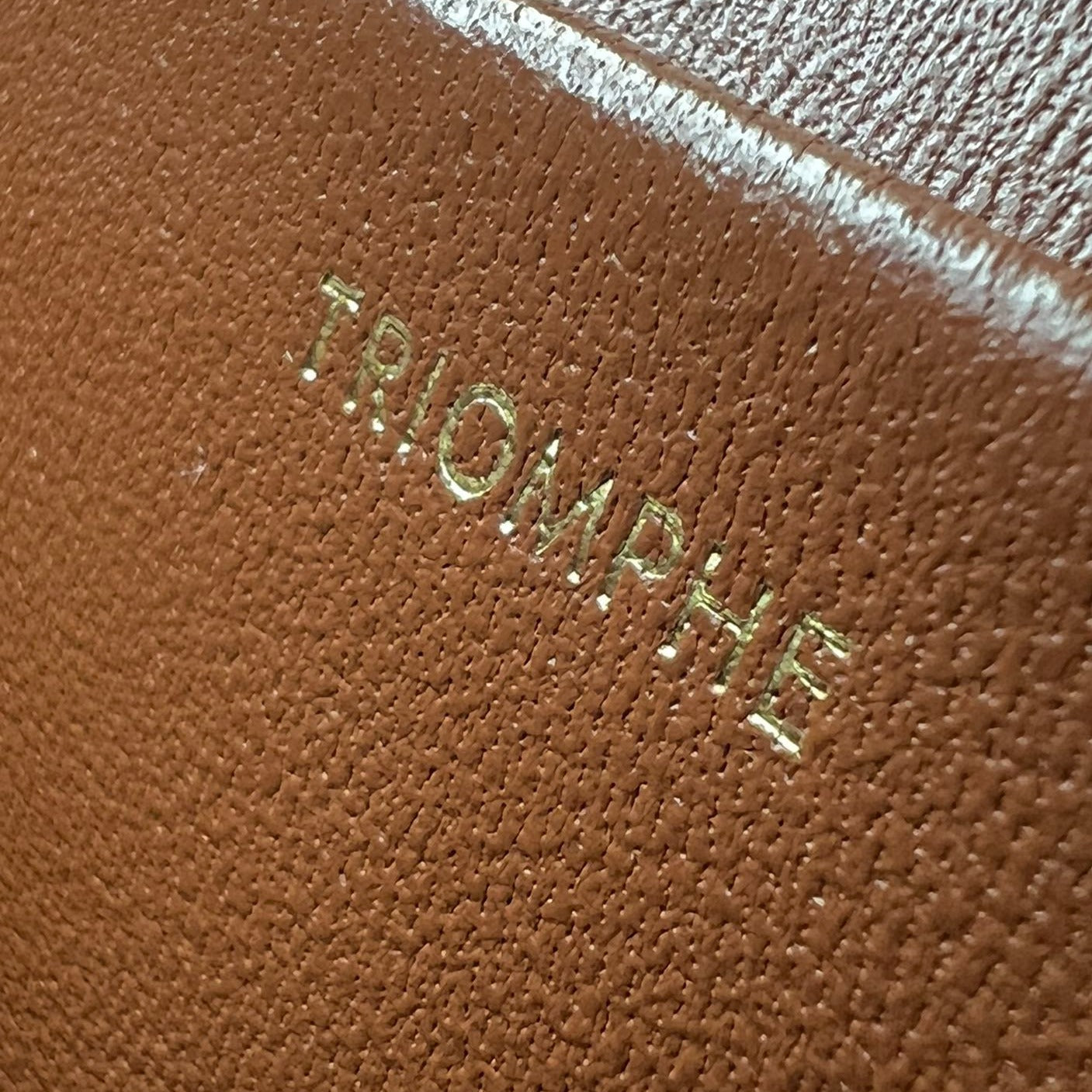 TRIOMPHE 20 CUIR DE VEAU MOTIF BLANC