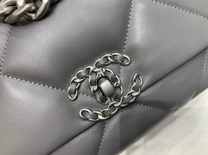 19 フラップバッグ 26 ダークグレー ゴートスキン シルバー金具