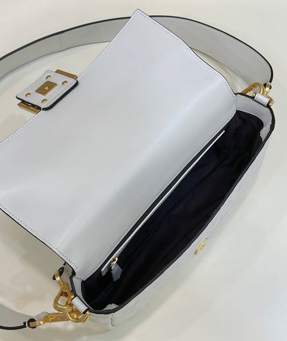 バゲット 27cm グレー ラムスキン ゴールド金具