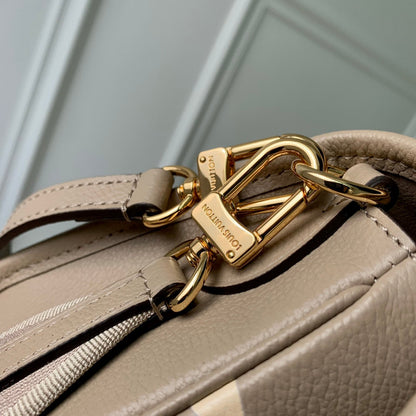 diane 24 dove cream biorcolor monogram empreinte leather