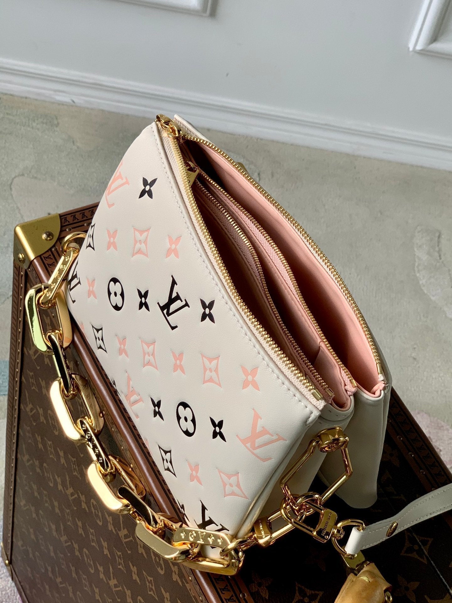 クッサン BB 21 クリームピンク ブラック モノグラム アンプラント カーフスキン ゴールド金具