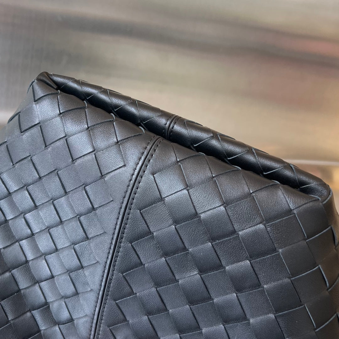 SAC FLIP FLAP 23 EN CUIR D'AGNEAU NOIR