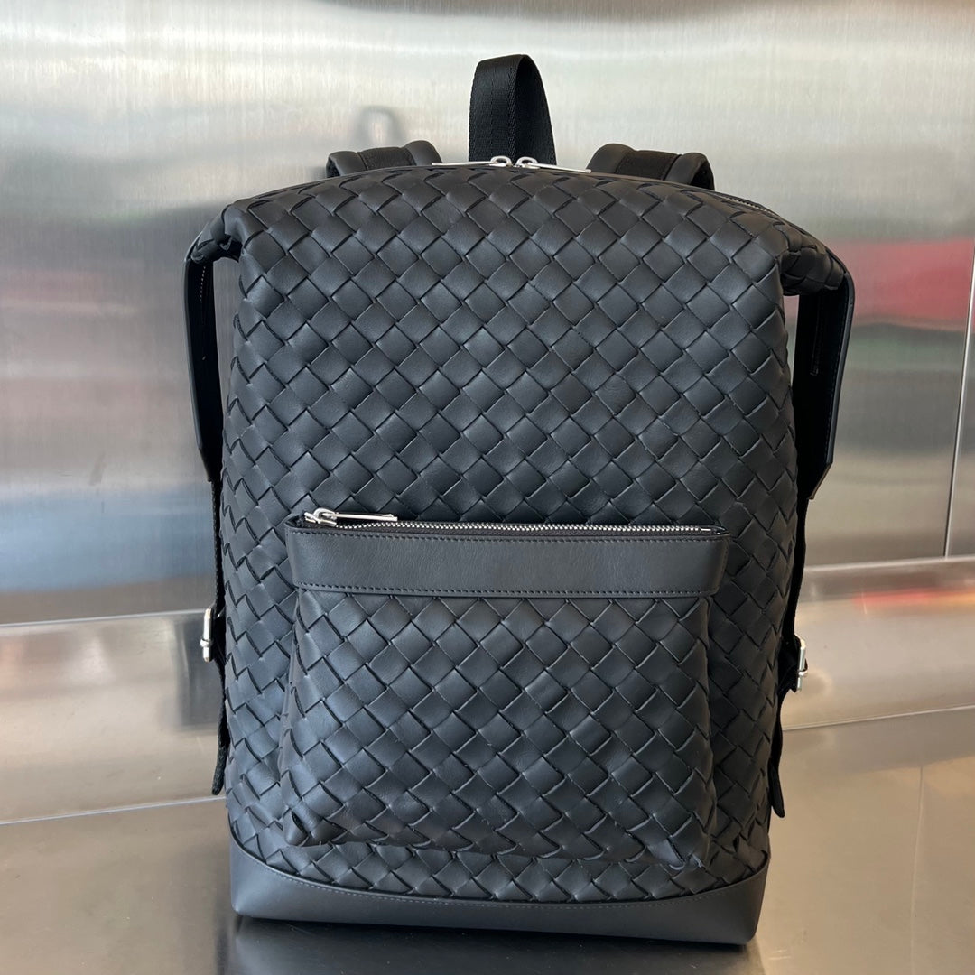 SAC À DOS 42 EN CUIR DE VEAU NOIR