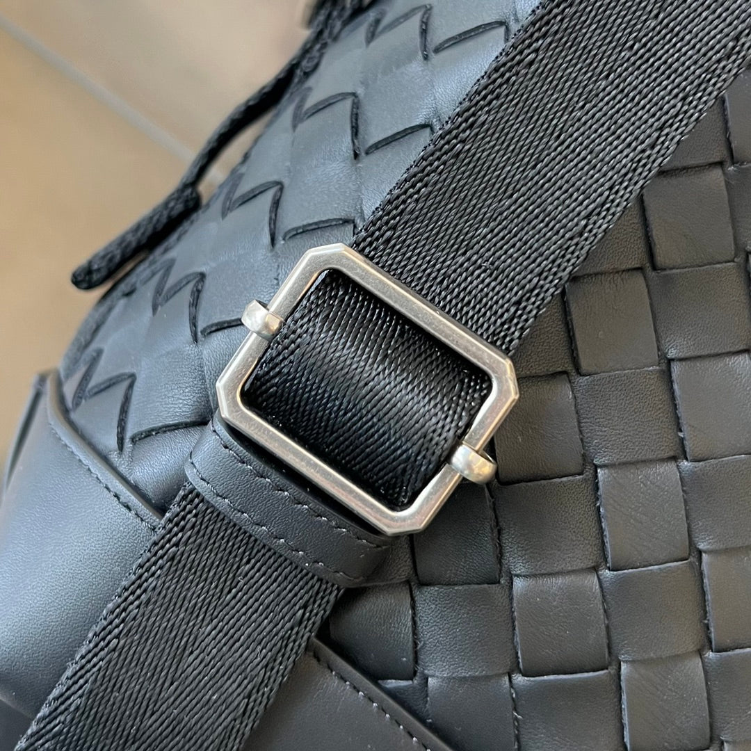 SAC À DOS 42 EN CUIR DE VEAU NOIR