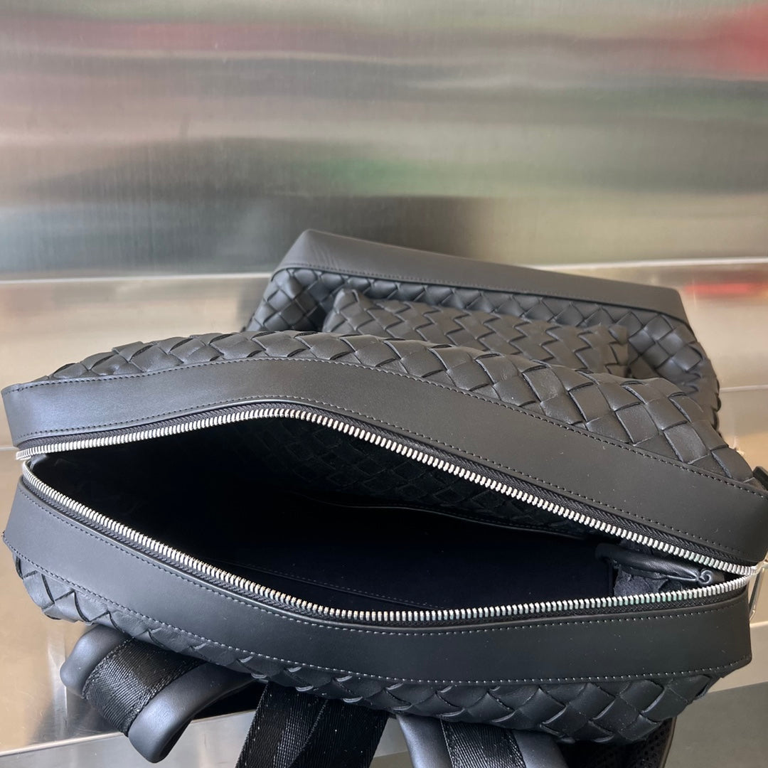 SAC À DOS 42 EN CUIR DE VEAU NOIR