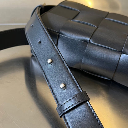 SAC POUR TÉLÉPHONE 18 EN CUIR D'AGNEAU NOIR