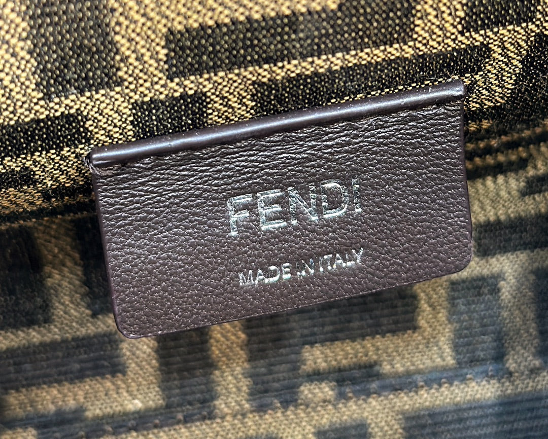 フェンディ 26 ファースト スモール ミッドナイトブルーミックス ホワイトカーフスキン シルバー金具