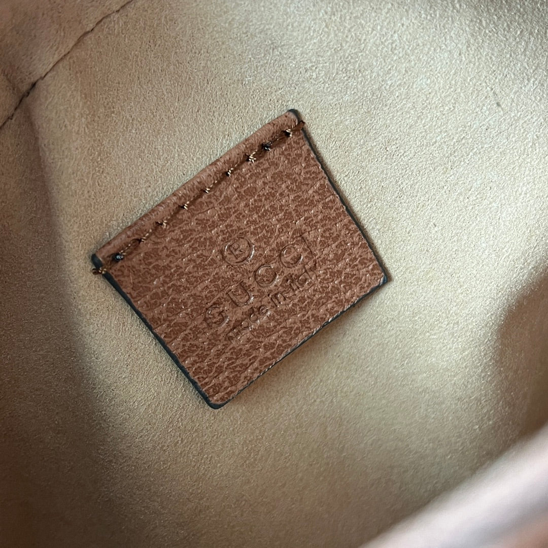 Mini sac bandoulière rond OPHIDIA 18 pouces en toile rose poudré et bordure en cuir marron