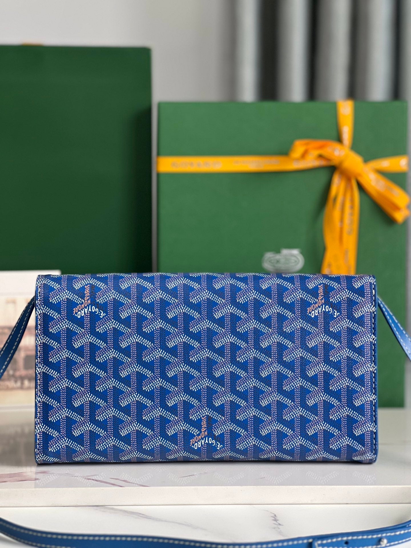 POCHETTE MONTE-CARLO PM 25 EN TOILE GOYARDINE BLEU SAPHIR