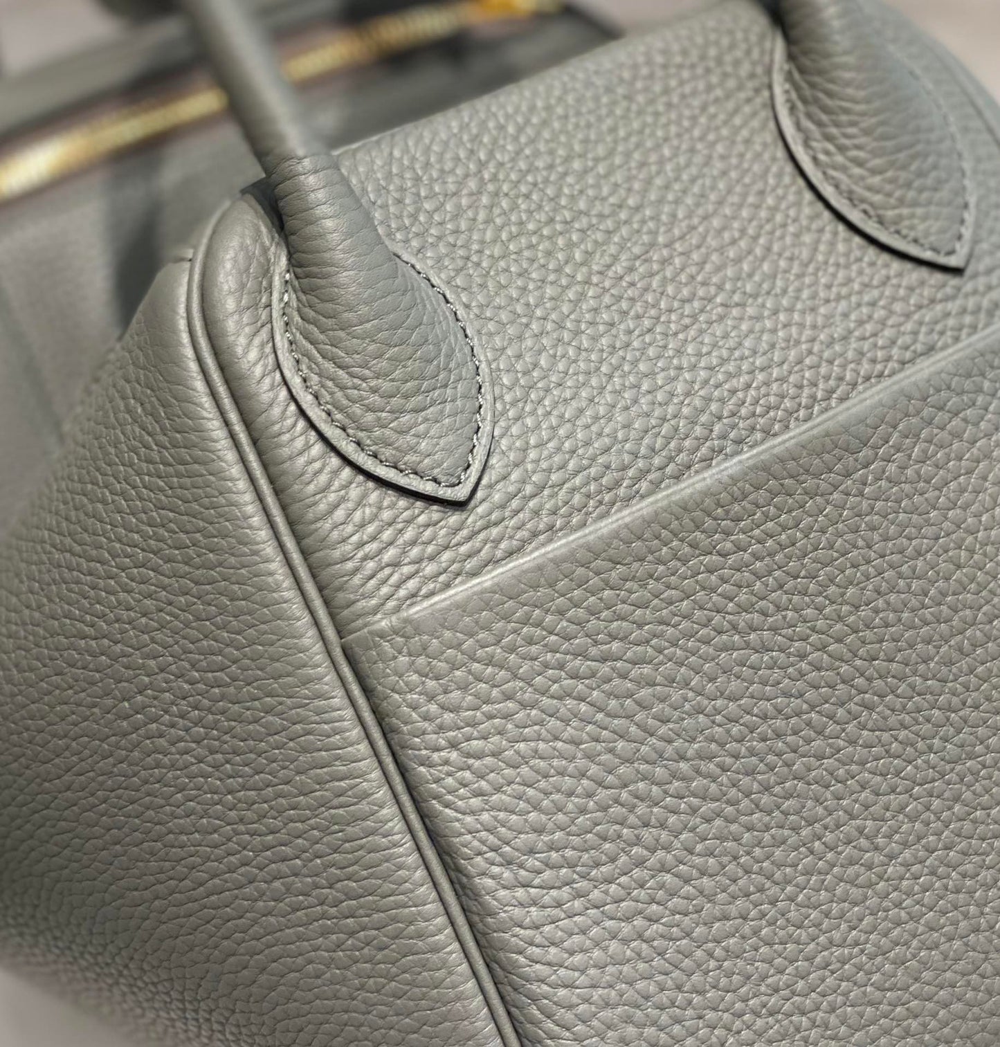 HM リンディ 30 バッグ グレー トリヨンクレマンスレザー