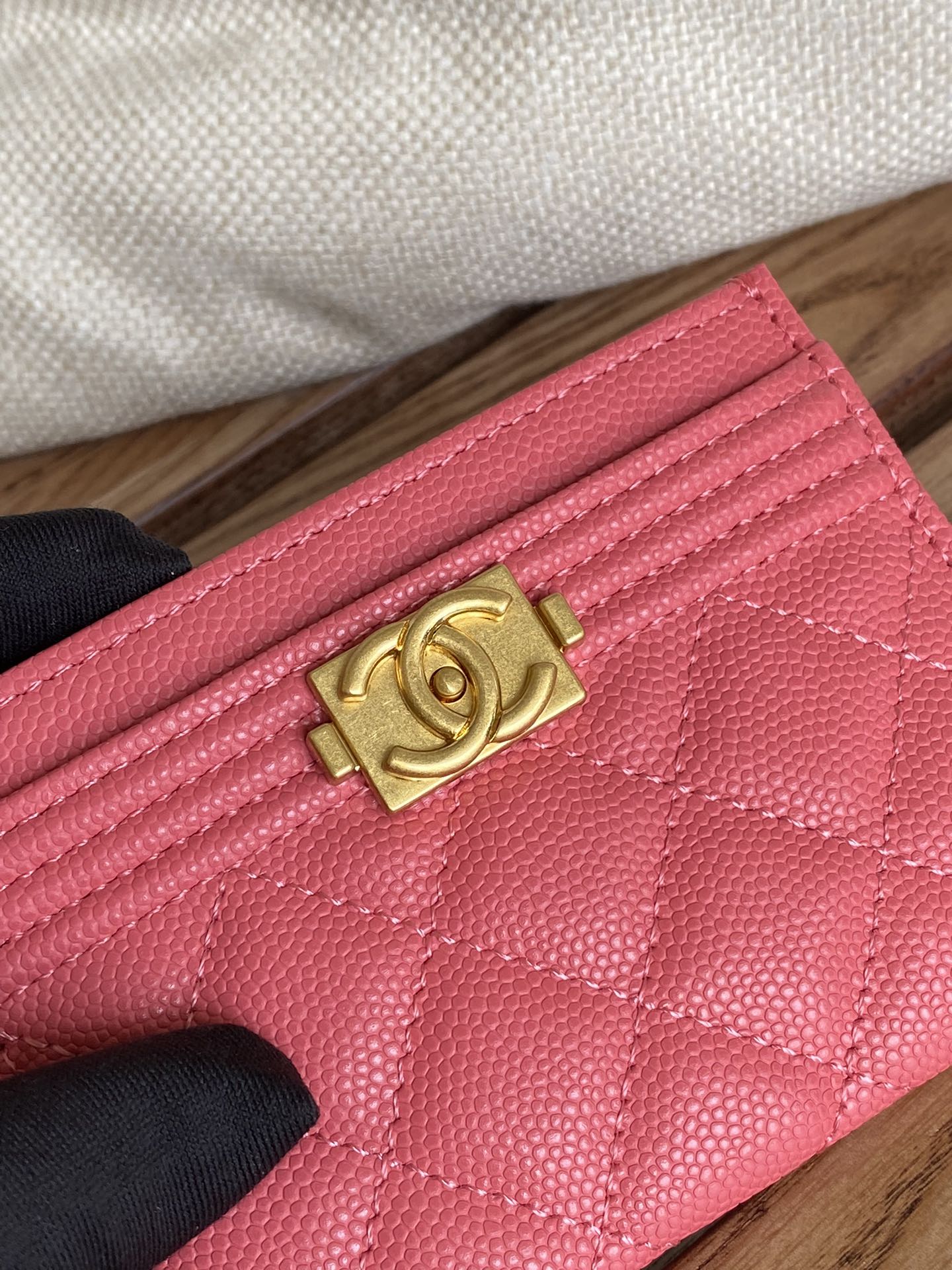 Porte-cartes CC Boy 11 cm, rouge caviar, matériel doré