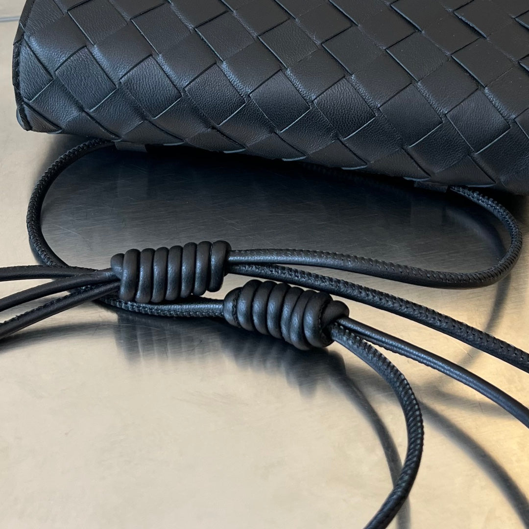 BV ミニ クロスボディバッグ 19cm ブラック カーフスキン Ghw 