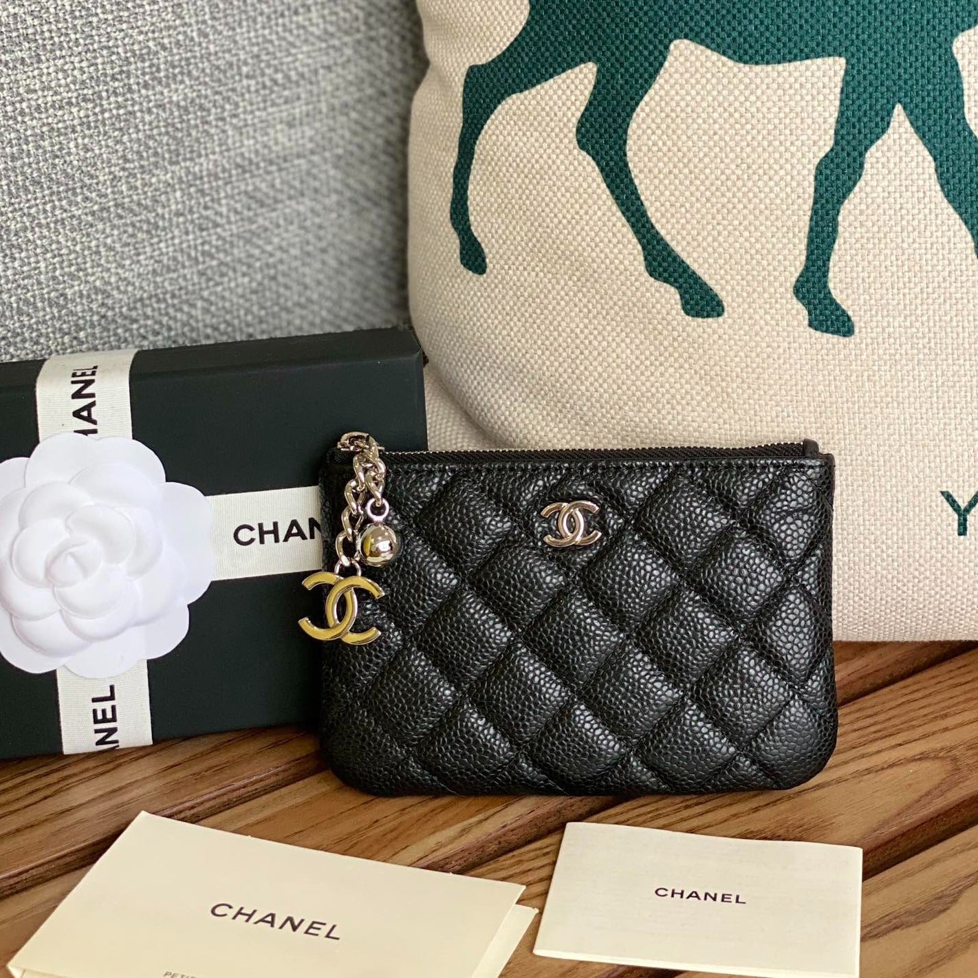 Portefeuille zippé CC 14 cm noir caviar matériel argenté