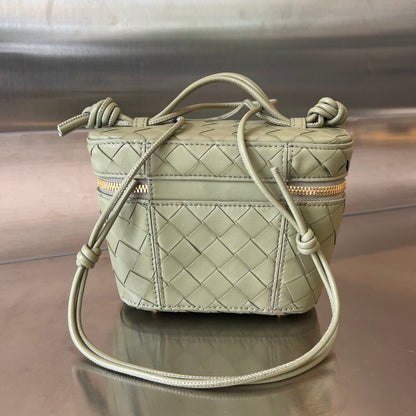 MINI VANITY CASE 18 EN CUIR D'AGNEAU VERT OLIVE