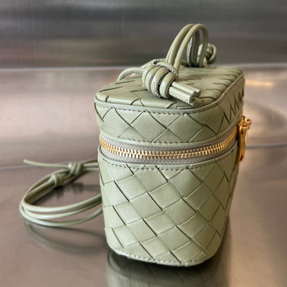 MINI VANITY CASE 18 EN CUIR D'AGNEAU VERT OLIVE