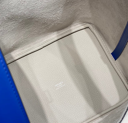HM PICOTIN LOCK 22 CUIR TOGO BLANC ET COBALT