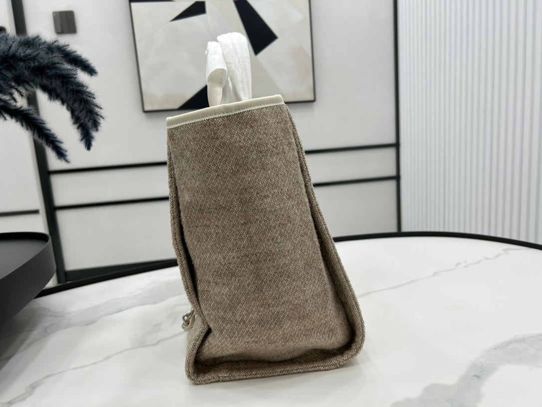 Sac CC Deauville Tweed Cuir Blanc Ferrures Argentées 13