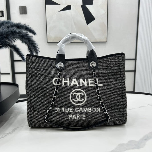 Sac CC Deauville en tweed, cuir noir, accessoires argentés, taille 14