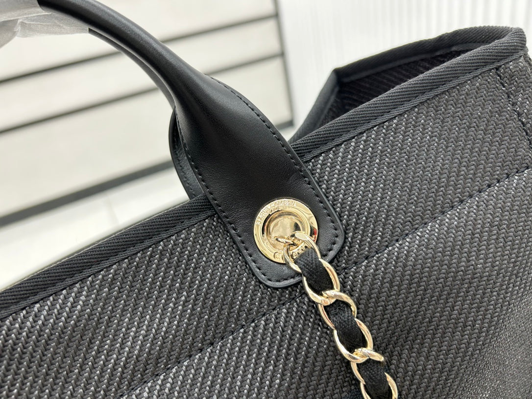 Sac CC Deauville en tweed, cuir noir, accessoires dorés, 24
