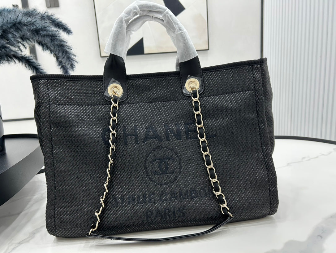 Sac CC Deauville en tweed, cuir noir, accessoires dorés, 24