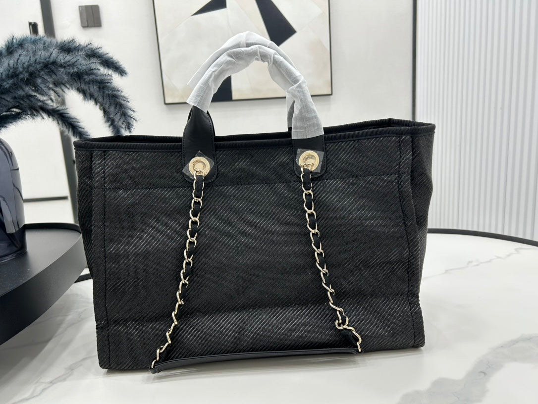 Sac CC Deauville en tweed, cuir noir, accessoires dorés, 24
