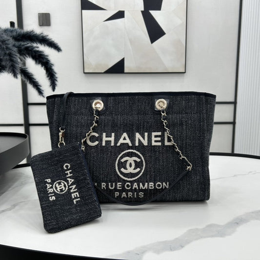 Sac CC Deauville en tweed 33 x 24 x 14,5 cm Cuir noir Ferrures dorées 27