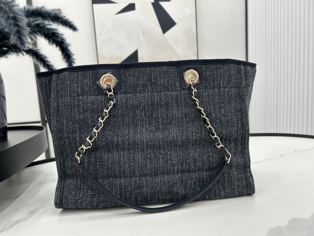 Sac CC Deauville en tweed 33 x 24 x 14,5 cm Cuir noir Ferrures dorées 27