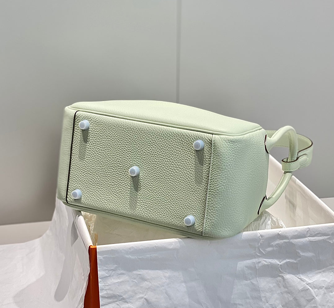 HM LINDY 26 バッグ ミント トリヨン クレマンス レザー