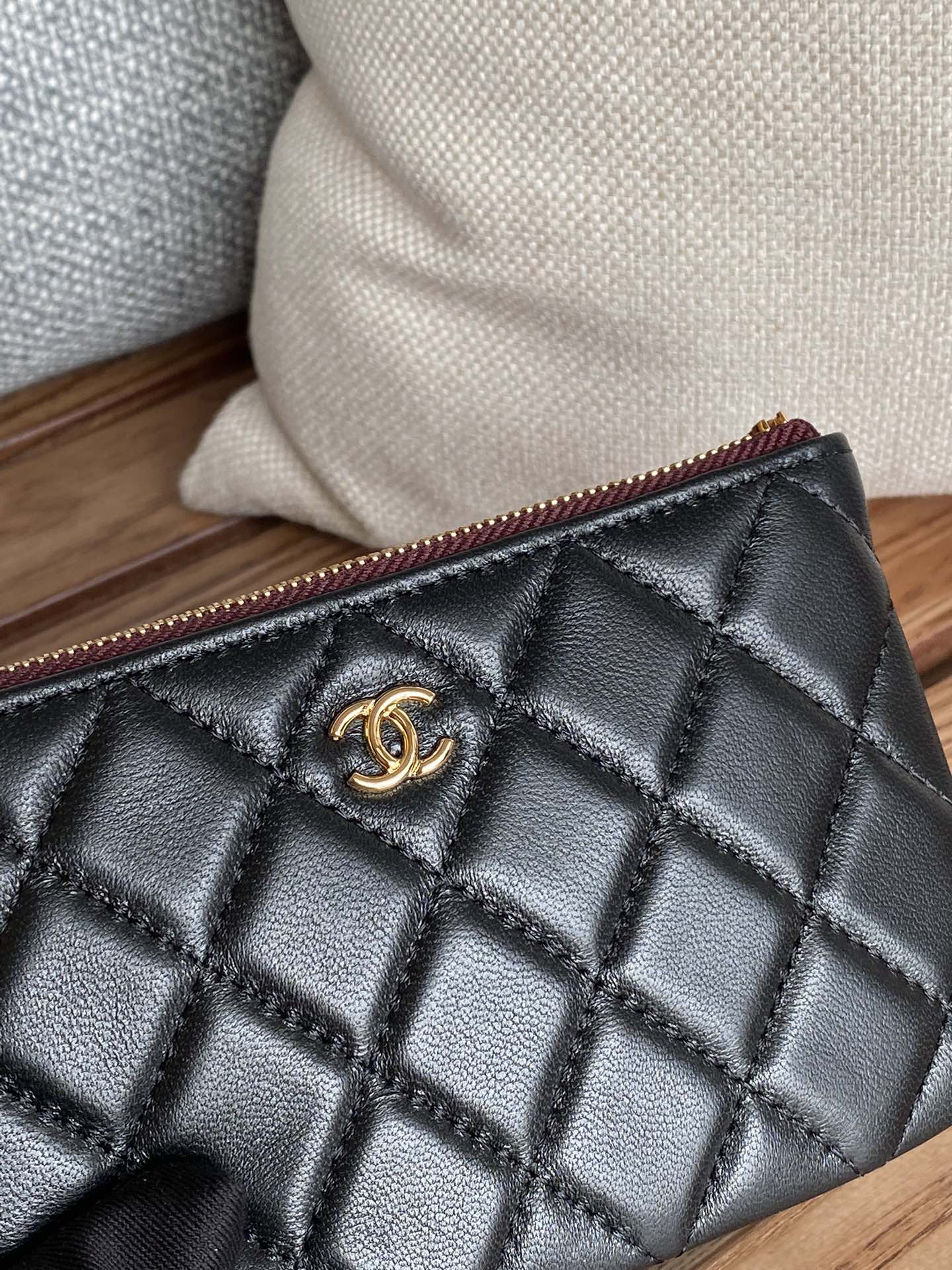 cc ジップウォレット 15 ブラック ラムスキン ゴールド金具
