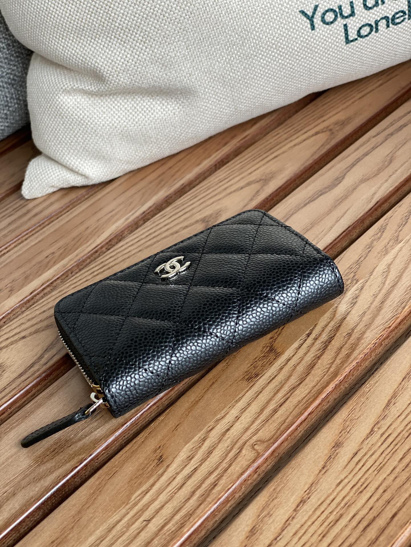 Portefeuille zippé CC 7,5 cm noir caviar matériel argenté