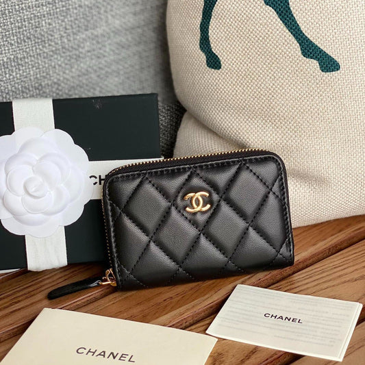 Portefeuille zippé CC 7,5 cm en cuir de veau noir et métal doré