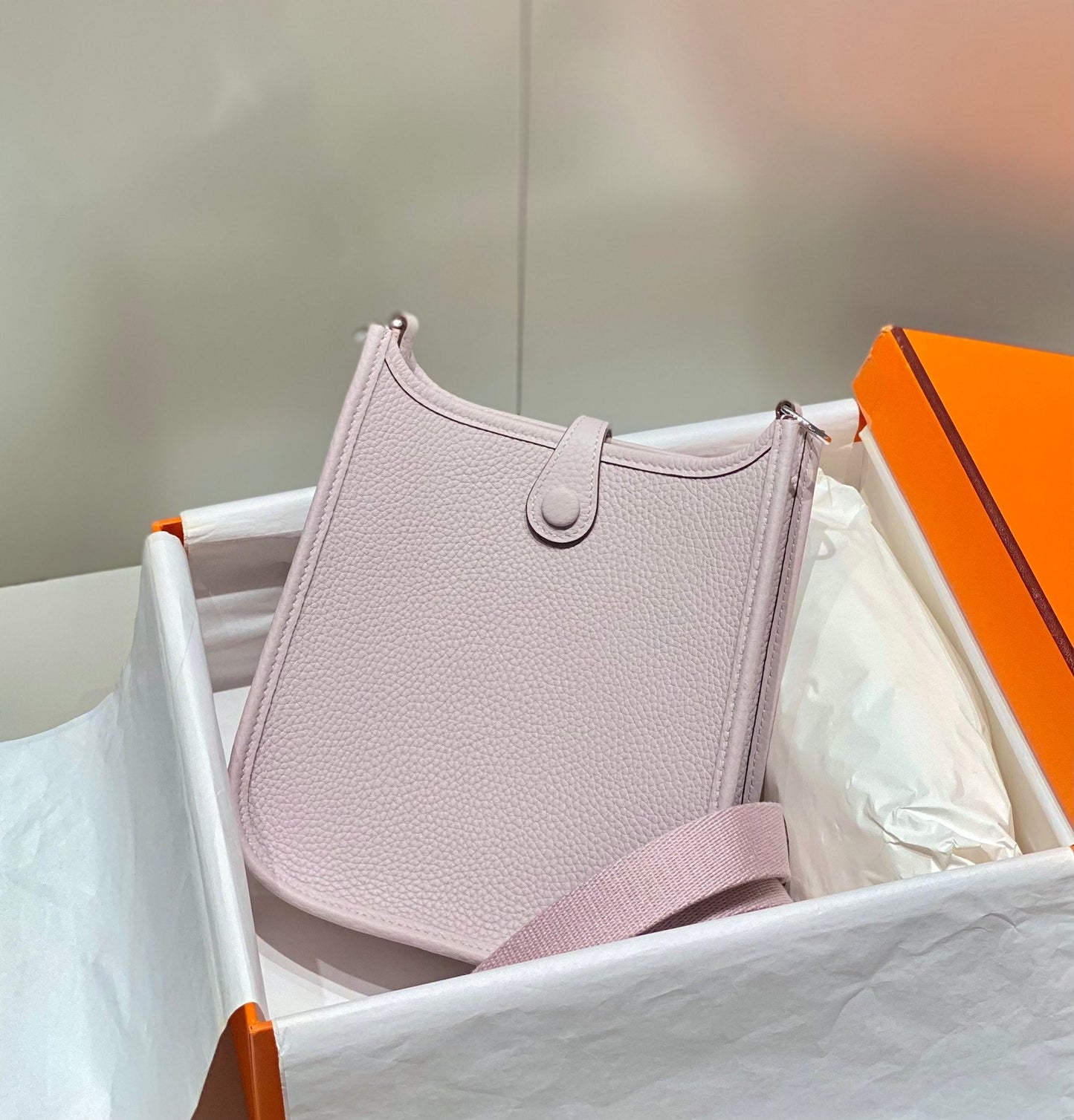 Mini Evelyne 18cm Rose Clair Togo Shw