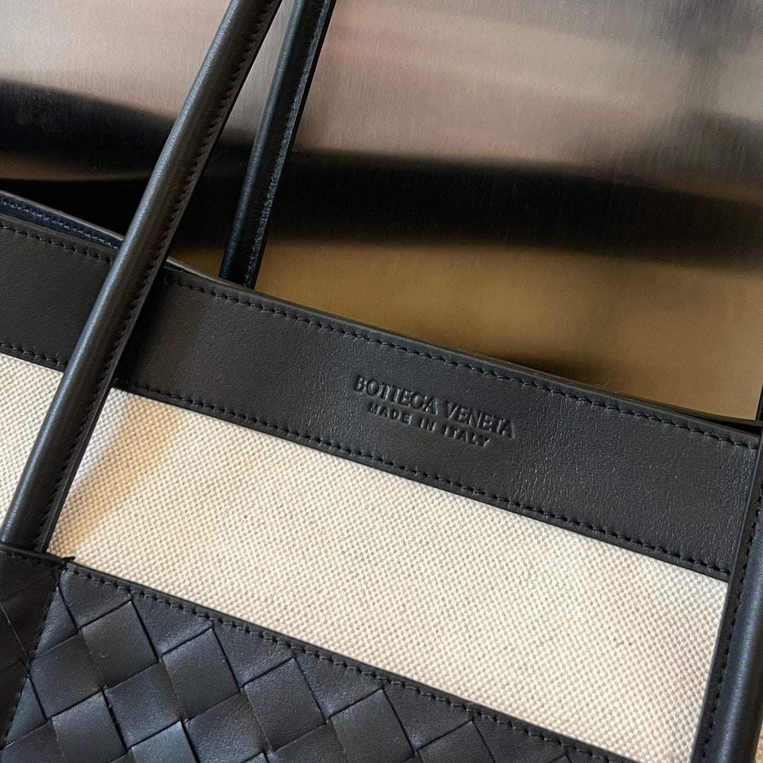SAC CABAS PORTELLO 53 EN CUIR DE VEAU NOIR ET TOILE BLANCHE
