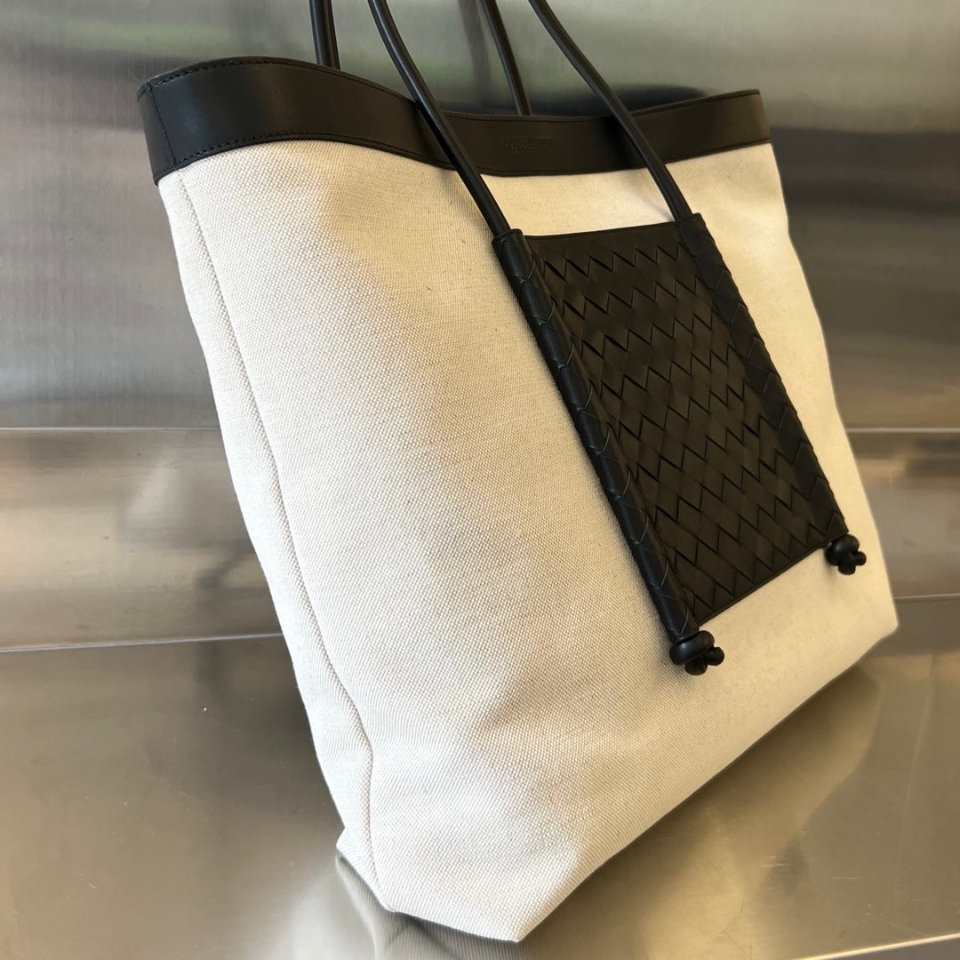 SAC CABAS PORTELLO 53 EN CUIR DE VEAU NOIR ET TOILE BLANCHE