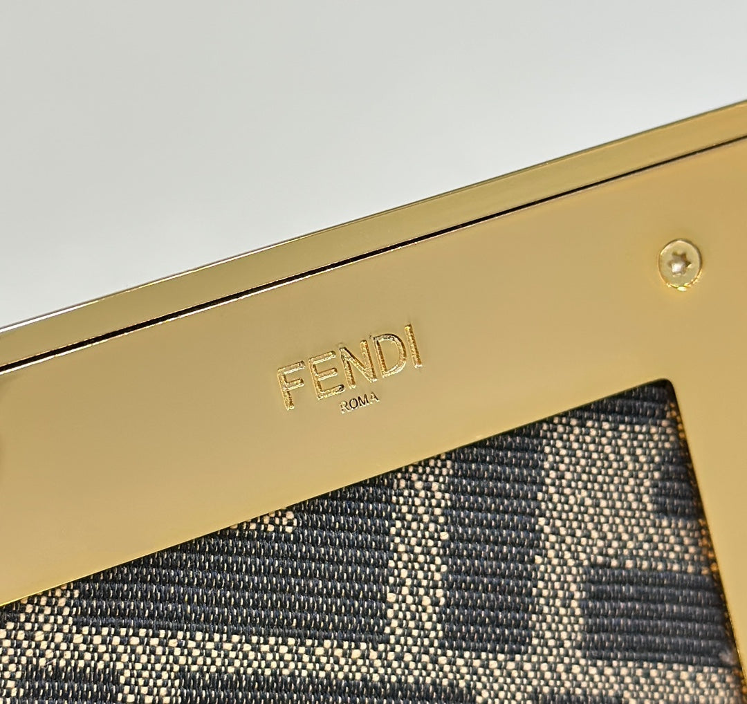 FENDI 26 FIRST SMALL EN CUIR DE VEAU BLANC MÉLANGÉ MARRON BRUN AVEC ACCESSOIRES ARGENTÉS