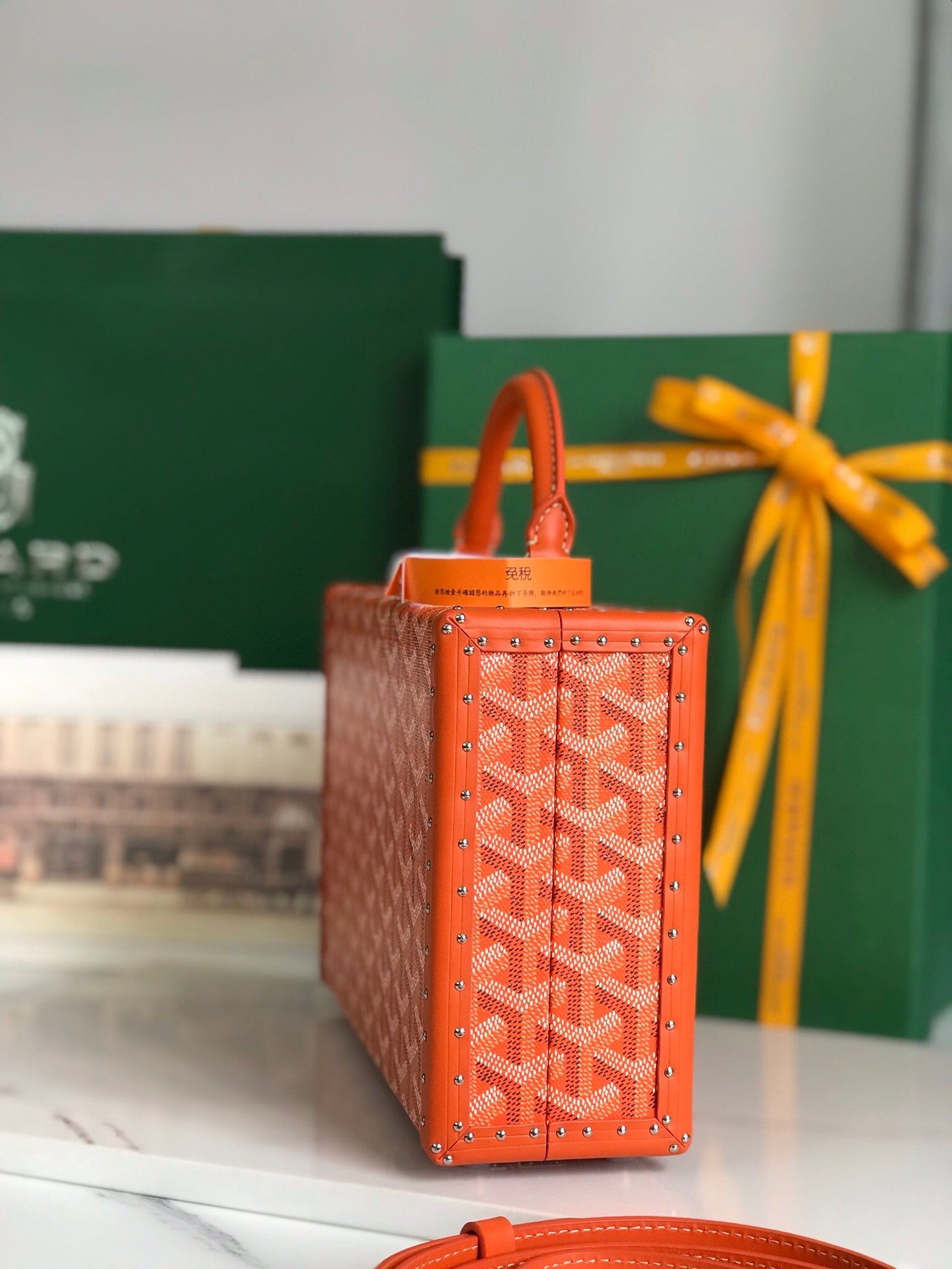 SAC COFFRE GRAND HÔTEL 24 EN TOILE GOYARDINE ORANGE ET CUIR DE VEAU
