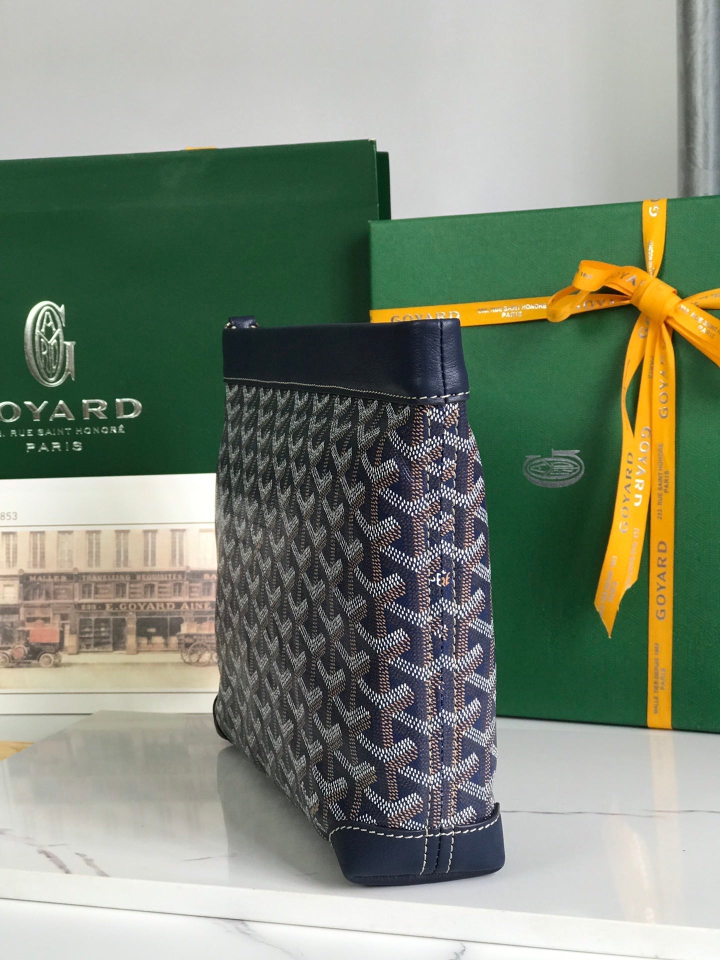 POCHETTE CONTI 24 EN CUIR D'AGNEAU BLEU MARINE ET TOILE GOYARDINE