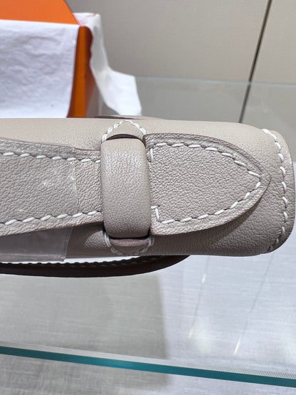 HM ケリー ポシェット 22cm グレー スイフト ゴールド金具