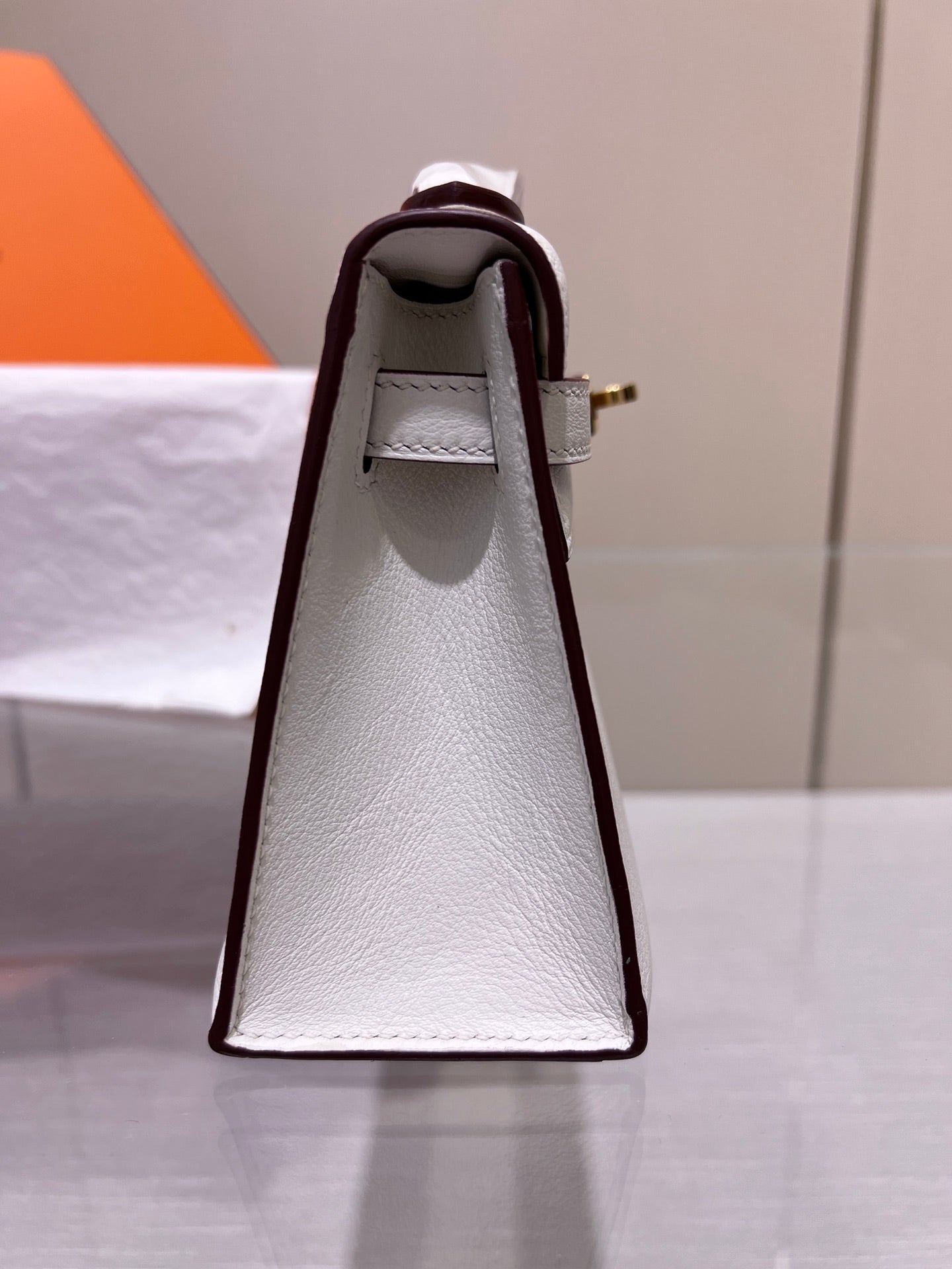 HM ケリー ポシェット 22cm ホワイト スイフト ゴールド金具