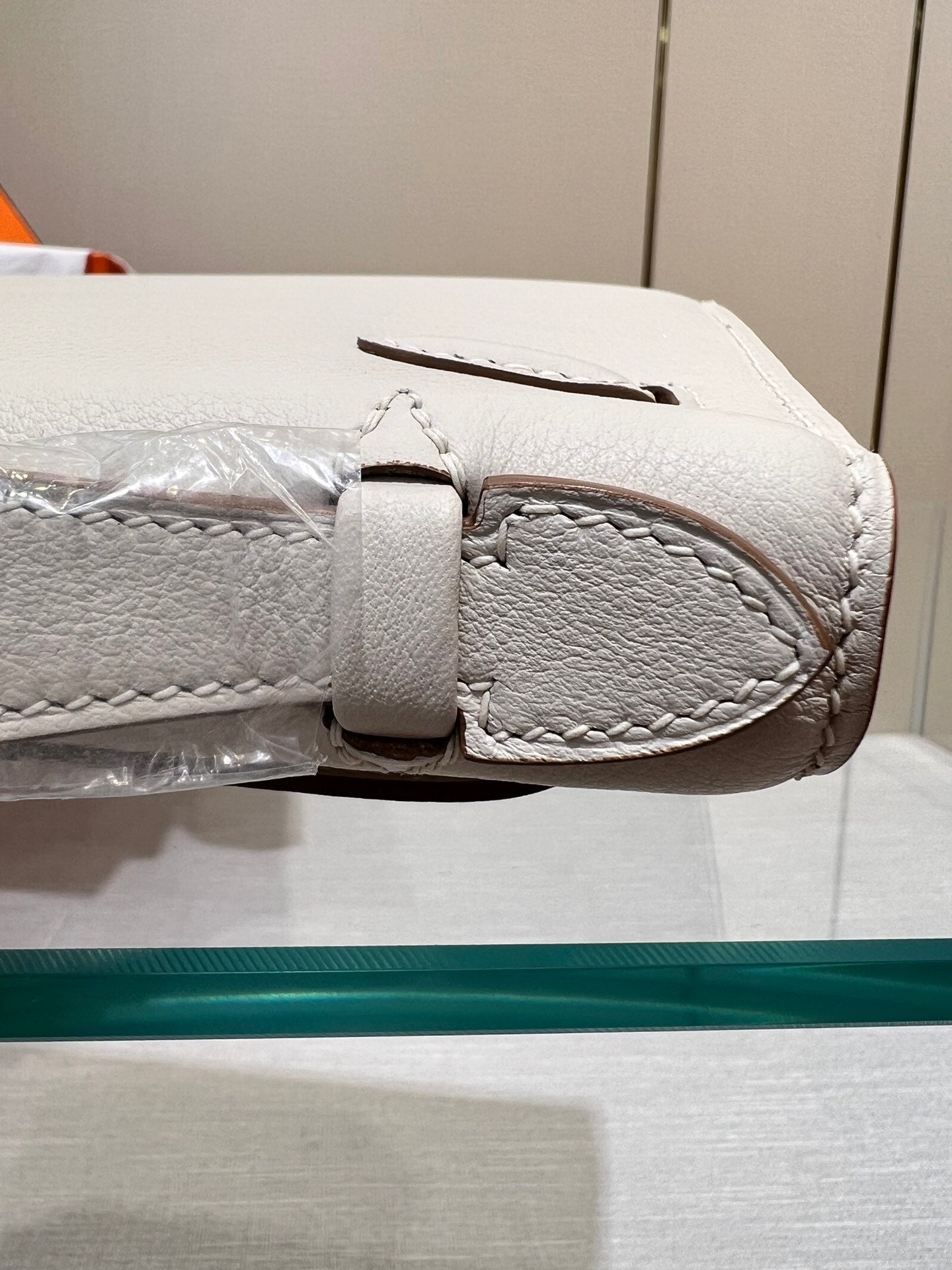 HM ケリー ポシェット 22cm ホワイト スイフト シルバー金具