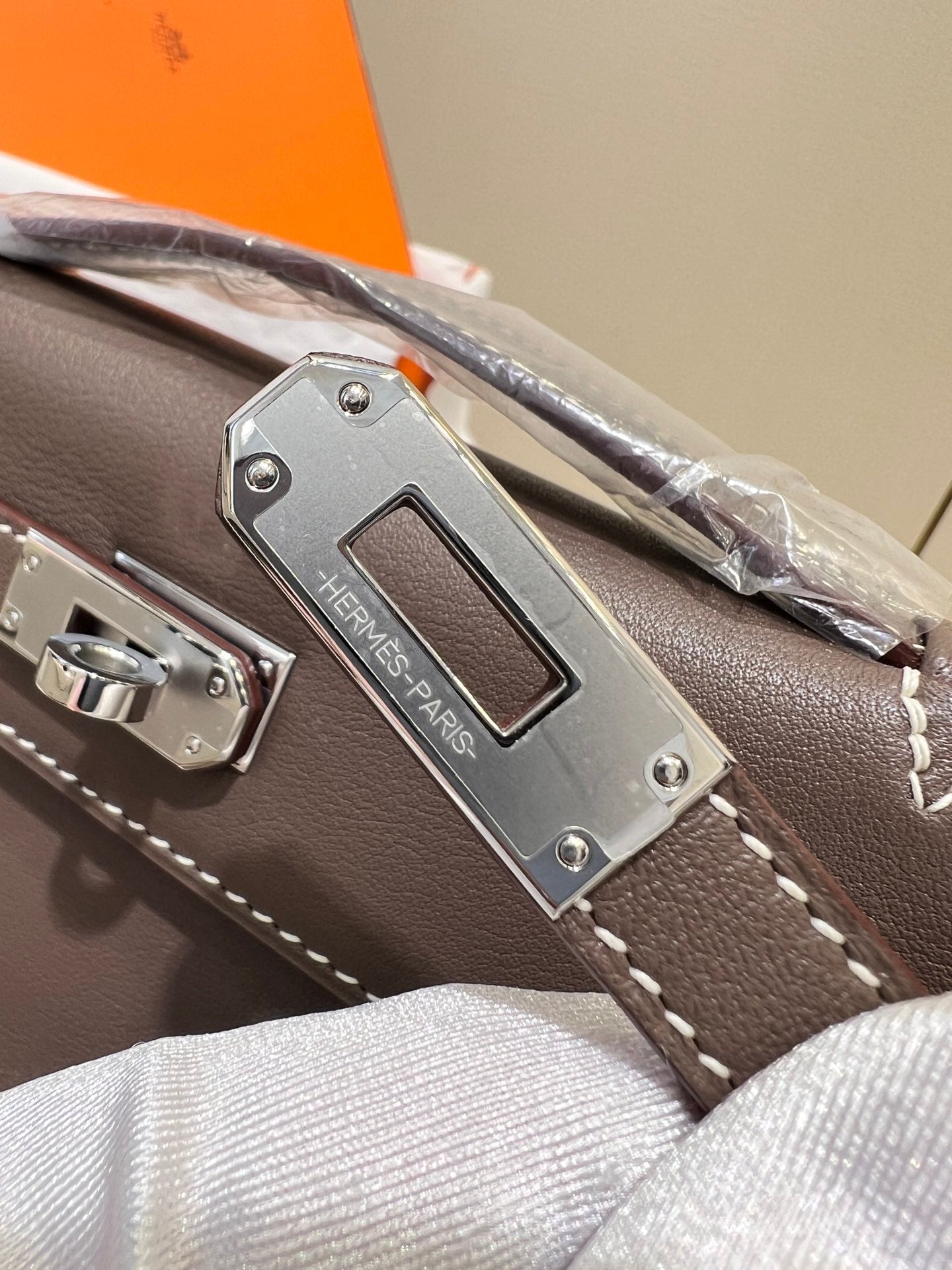 HM KELLY POCHETTE 22CM ETAN SWIFT QUINCAILLERIE ARGENTÉE