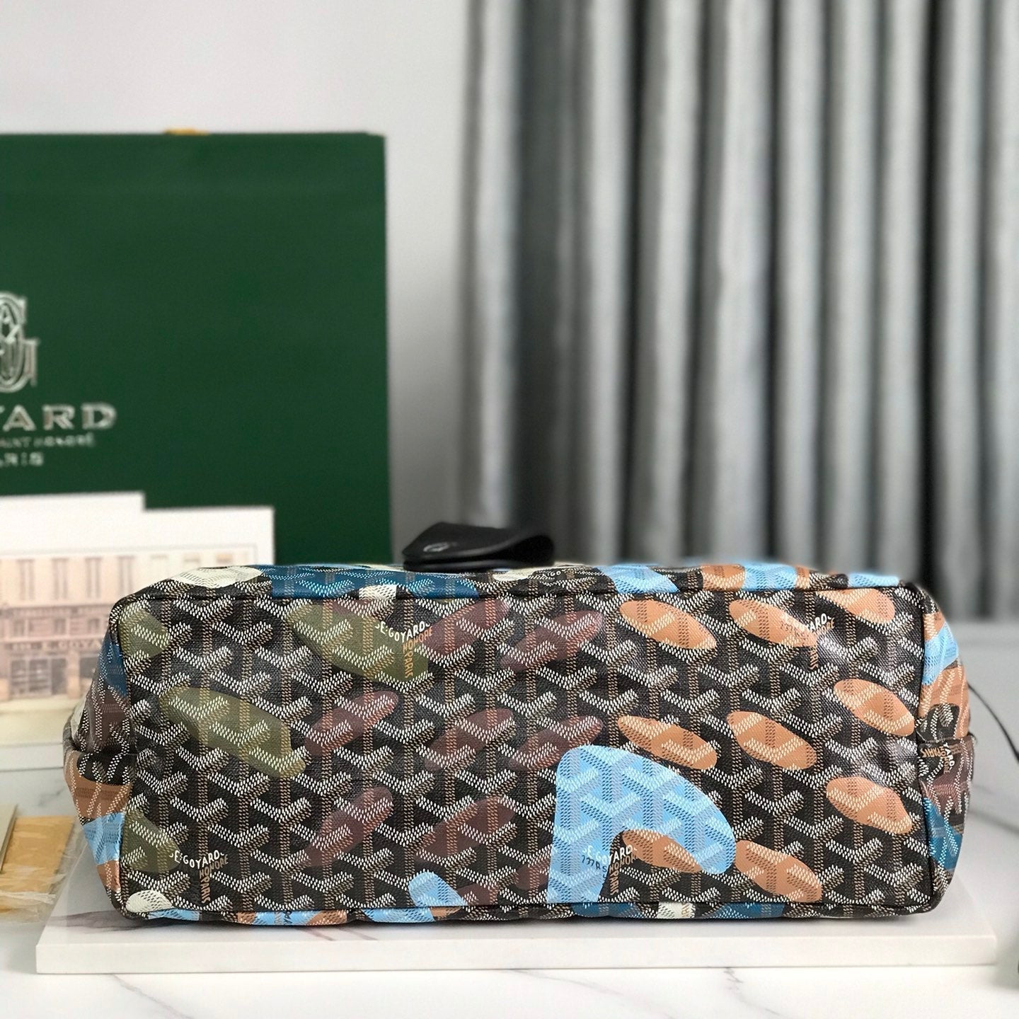 SAC SAINT LOUIS PM 34 EN TOILE GOYARDINE CAMOUFLAGE LETTRES BLEUES