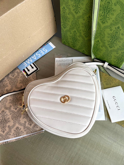 SAC MARMONT HEART 20 EN CUIR DE VEAU BLANC, QUINCAILLERIE DORÉ